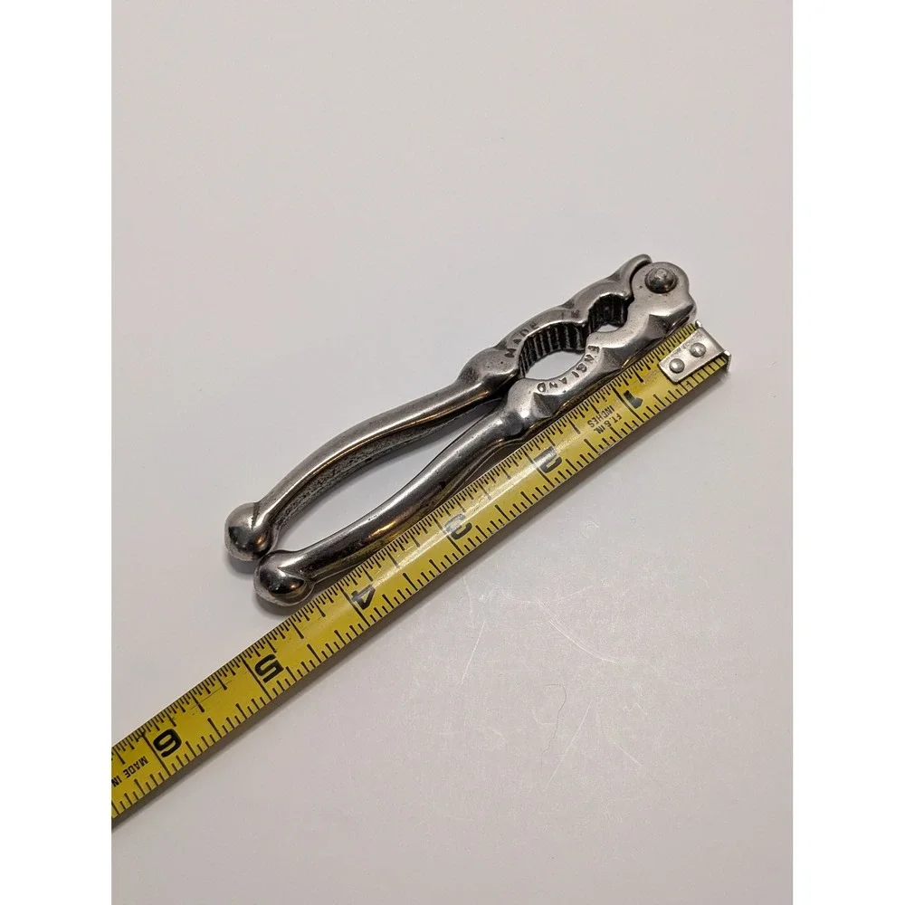 Vtg Made in England Metal Nutcracker Silver‎ Tone Plier Style Kitchen Tool